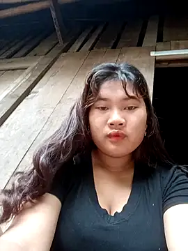 Emelyzz online show from June 18, 2:12 am