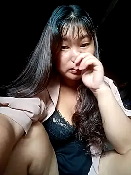 Emelyzz online show from July 19, 2:15 am