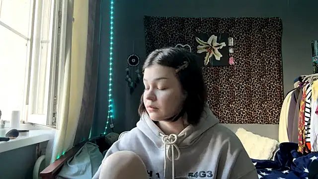 StellaCors online show from June 19, 1:59 pm