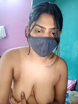 Snapshot of Model-031 chatting on June 12, 8:35 am Model-031 online show from June 12, 8:35 am
