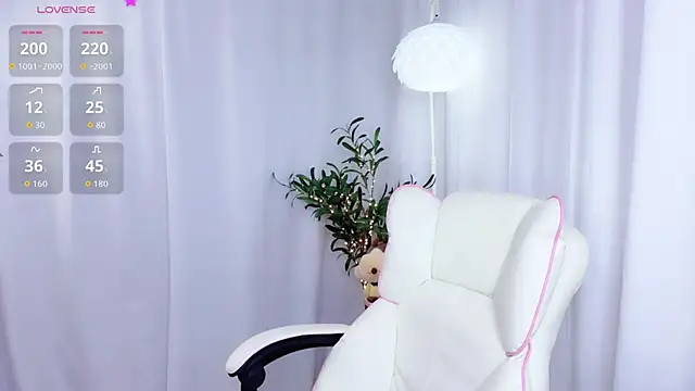 Snapshot of Tui3oO chatting on June 26, 10:58 pm Tui3oO online show from June 26, 10:58 pm