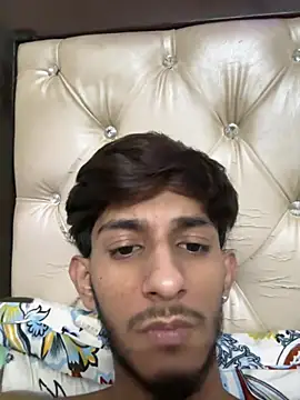 ronnnnn718 online show from July 17, 11:20 pm
