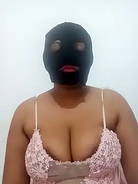 officequeen online show from June 12, 9:08 am