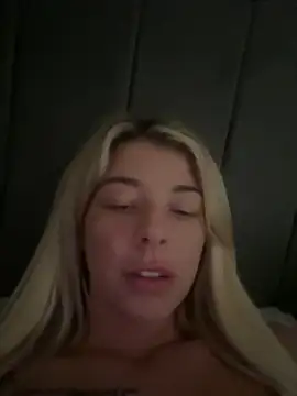 TaysummerB online show from June 30, 12:50 pm