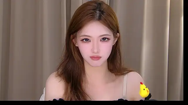 Snapshot of ninimissy chatting on June 16, 5:04 pm ninimissy online show from June 16, 5:04 pm