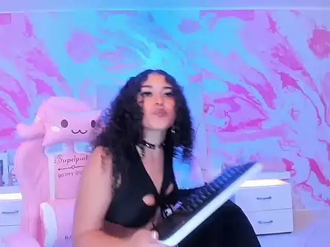 victoria rosee1 online show from June 17, 4:59 am