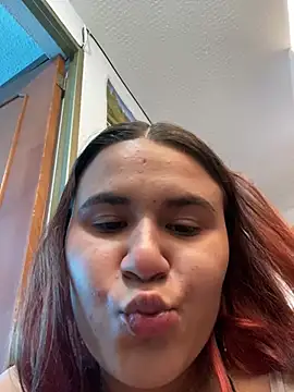 zouuii04 online show from July 21, 8:11 pm