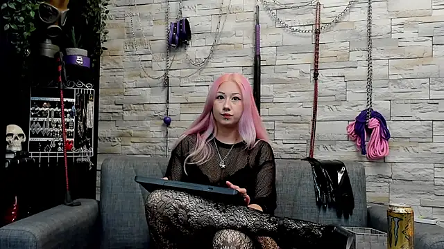Miss Kaz online show from August 9, 12:23 am