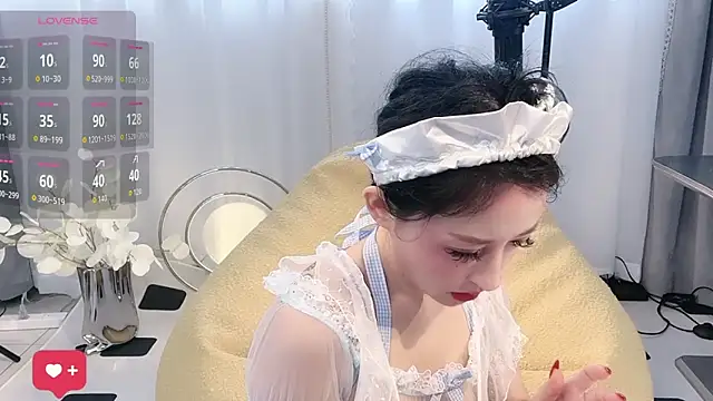 BabySnake online show from June 18, 8:47 am