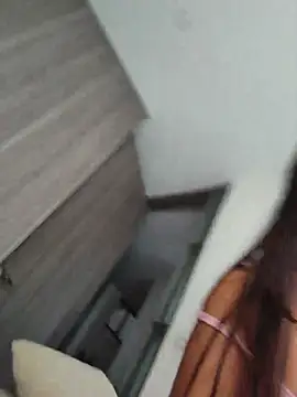 Snapshot of candylatina21 chatting on June 23, 8:29 pm candylatina21 online show from June 23, 8:29 pm