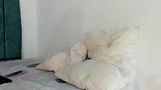 dakotadolly online show from July 12, 8:55 pm