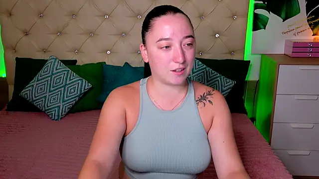 AVA MAXIMUS online show from July 13, 4:48 am