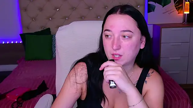 AVA MAXIMUS online show from August 3, 4:44 am