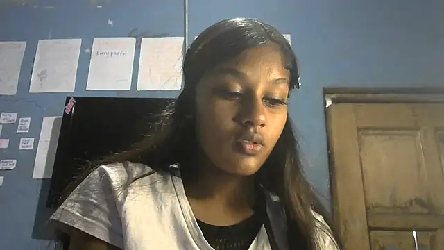 indianbeauty980 online show from June 21, 11:57 am