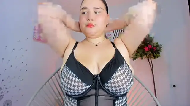  bianca busty online show from June 25, 8:46 pm