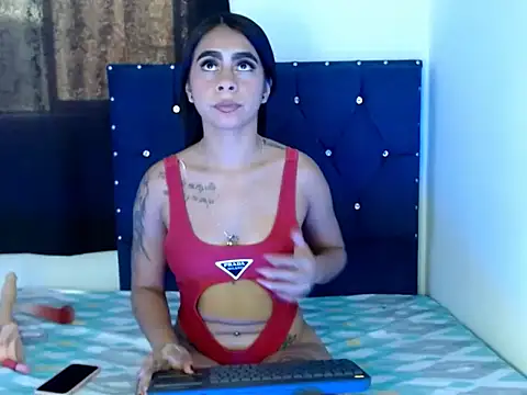 HelenDavied online show from July 30, 10:31 pm