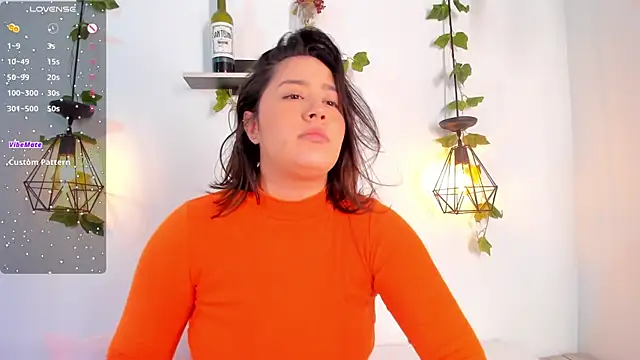 aisha duque  online show from July 28, 9:58 pm