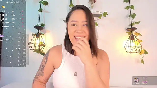 aisha duque  online show from July 31, 6:40 pm