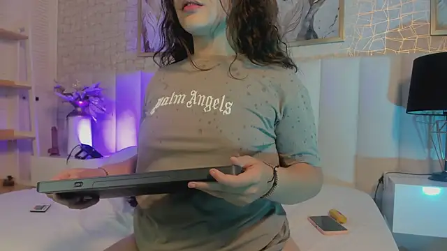 sofia vance online show from July 11, 5:54 am