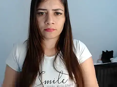 Snapshot of Luna_zoe chatting on July 1, 9:58 pm Luna zoe online show from July 1, 9:58 pm
