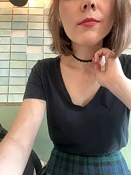 Hilda Valentine online show from July 18, 12:09 pm