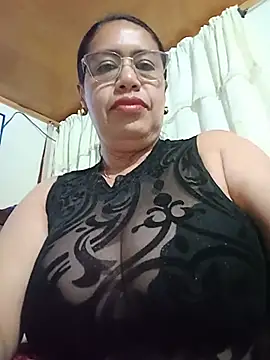 Emilif  online show from June 25, 11:09 pm