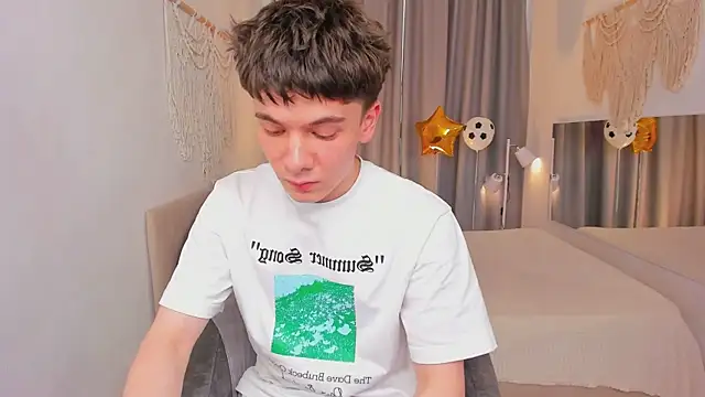 Ethan Crowe online show from July 9, 3:38 pm