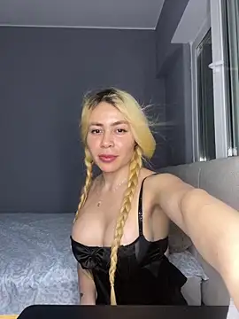 sabriloirinha online show from June 15, 1:08 am