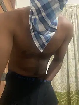 mr shhw online show from August 5, 4:43 pm