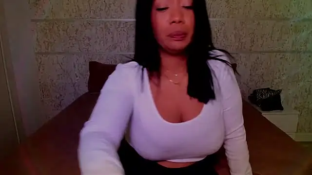 NicolePasqualott online show from April 3, 12:36 pm