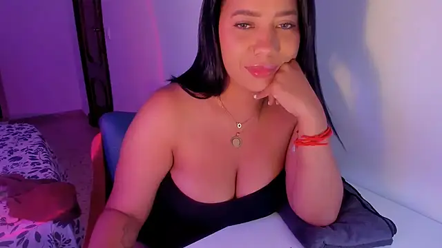 Snapshot of NicolePasqualott chatting on July 12, 7:38 pm NicolePasqualott online show from July 12, 7:38 pm