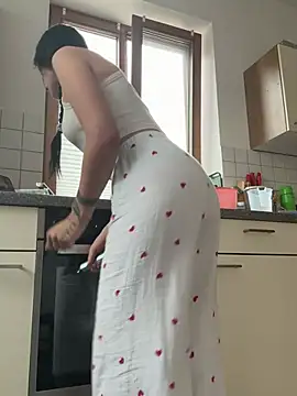 MisssMiaaa17 online show from July 6, 7:49 am