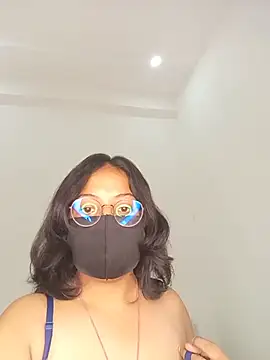 Snapshot of hottydisha chatting on July 19, 3:43 am hottydisha online show from July 19, 3:43 am