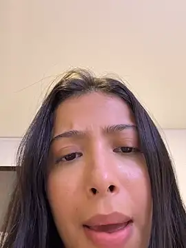 BellaSofyyy online show from July 6, 5:26 am