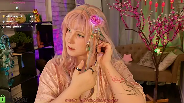Candy-yeah online show from July 30, 5:12 pm