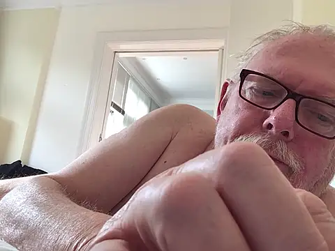 bigmannudist online show from June 29, 7:03 am