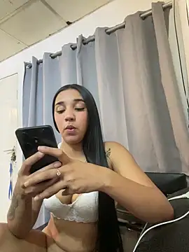 Snapshot of Cristina_Sofia_pm chatting on July 1, 4:47 am Cristina Sofia pm online show from July 1, 4:47 am