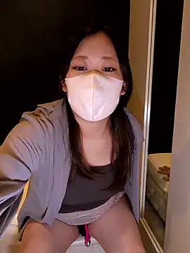 saki cute online show from June 17, 4:37 am