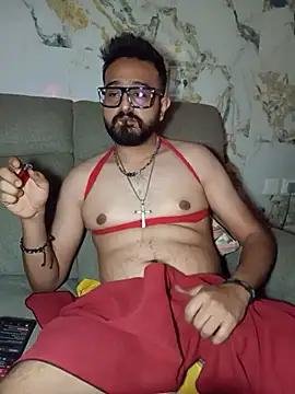 freakkydessi online show from August 6, 6:26 am