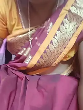 Snapshot of Tamilsexy35 chatting on July 1, 5:12 pm Tamilsexy35 online show from July 1, 5:12 pm