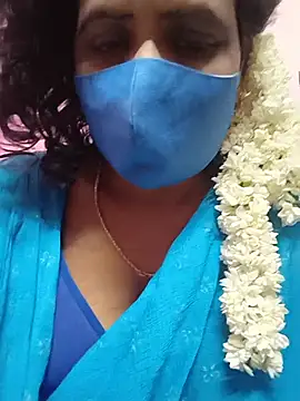 Snapshot of Tamilsexy35 chatting on July 6, 5:15 pm Tamilsexy35 online show from July 6, 5:15 pm