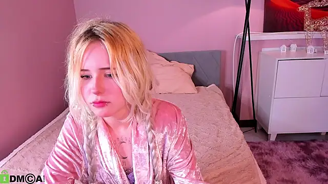 kikipeach online show from June 24, 12:26 pm