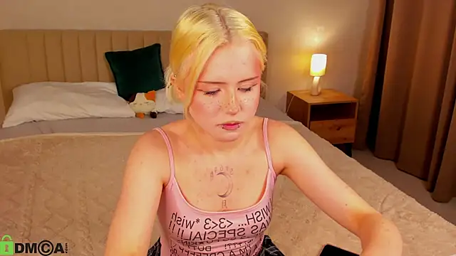 kikipeach online show from August 2, 12:14 pm