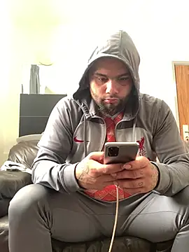 KeanuIsCrimi online show from June 24, 5:17 am