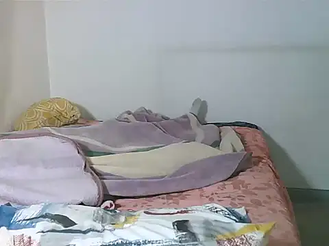 JasmineXX1 online show from June 18, 4:02 am