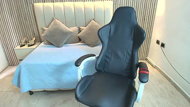 Maissa nakier online show from July 31, 2:05 pm