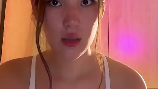 Lillie sunn online show from August 3, 10:46 pm