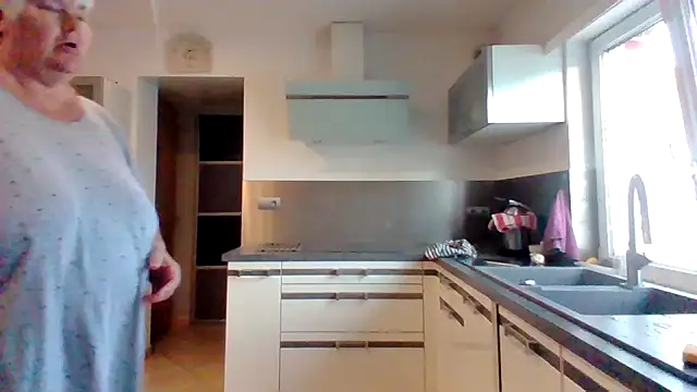 coquinesensuel online show from August 4, 6:49 am