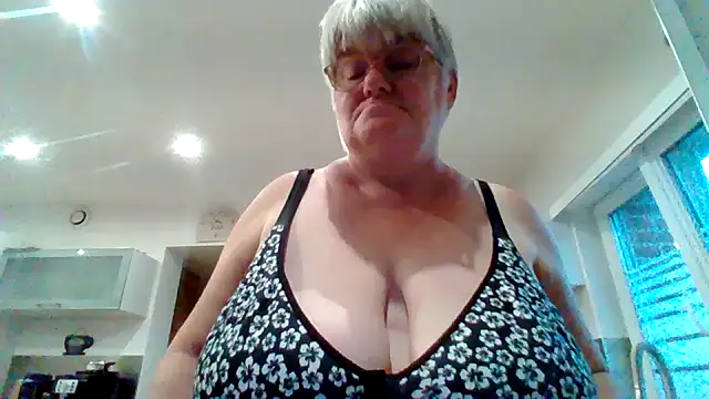 coquinesensuel online show from August 4, 7:27 pm