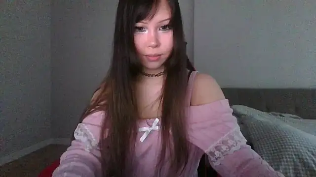 MiaSavageQueen online show from June 19, 1:15 pm